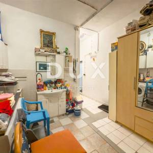 OTOK KRK, BAŠKA - Moderni apartman prvi red do mora!