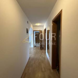 Otok Krk, Baška - okolica, 108.28m2, 3s+db, bazen na korištenje