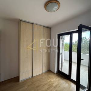 Otok Krk, Baška - okolica, 40.92m2, 1s+db, bazen na korištenje