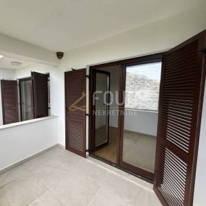 Otok Krk, Baška - okolica, 40.92m2, 1s+db, bazen na korištenje