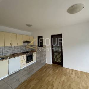 Otok Krk, Baška - okolica, 72.74m2, 2s+db, bazen na korištenje