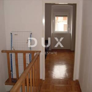 Otok Krk, Baška (okolica) - Renovirana kuća sa dva apartmana