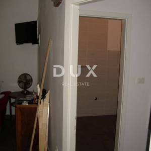 Otok Krk, Baška (okolica) - Renovirana kuća sa dva apartmana