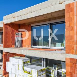 OTOK KRK, BRZAC - Moderno dizajnirana dvojnica s bazenom 40m2
