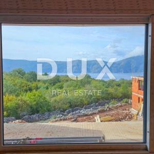 OTOK KRK, BRZAC - Moderno dizajnirana dvojnica s bazenom 40m2