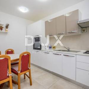 OTOK KRK, ČIŽIĆI - Luksuzna apartmanska vila!