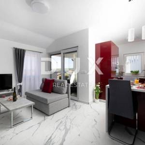 OTOK KRK, ČIŽIĆI - trosoban apartman na 250 metara od mora