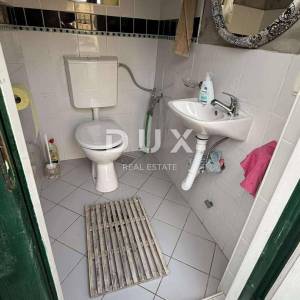 OTOK KRK, DOBRINJ – Kamena vila s bazenom i pogledom na more, PRILIKA!!!