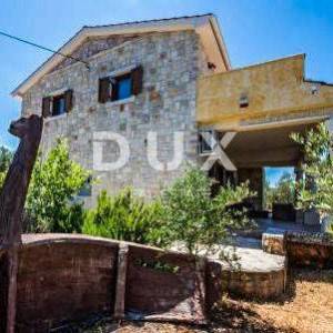OTOK KRK, DOBRINJ- Luksuzna vila u mediteranskom stilu