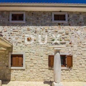 OTOK KRK, DOBRINJ- Luksuzna vila u mediteranskom stilu