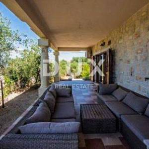 OTOK KRK, DOBRINJ- Luksuzna vila u mediteranskom stilu