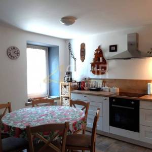 Otok Krk, Dobrinj - okolica, samostojeća kuća s bazenom, 104m2