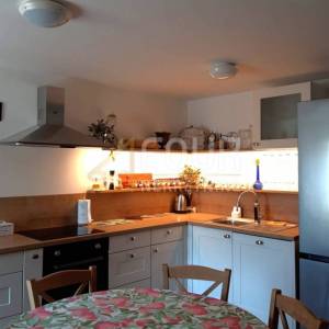 Otok Krk, Dobrinj - okolica, samostojeća kuća s bazenom, 104m2
