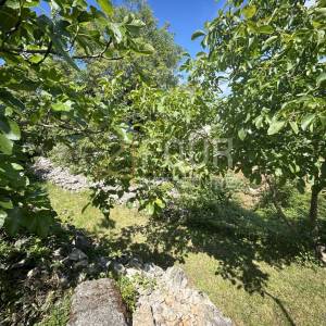 Otok Krk, Dobrinj - okolica, samostojeća kuća s bazenom, 104m2