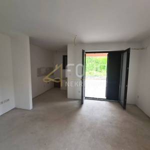 Otok Krk, Dobrinj - okolica, kuća s 2 stana, 112.98m2