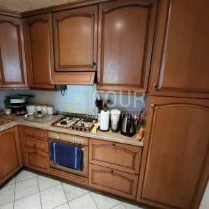 Otok Krk, Dobrinj okolica, samostojeća kuća 100m2, konoba, garaža