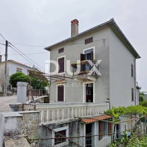 OTOK KRK, DOBRINJ - Samostojeća kuća s velikim potencijalom