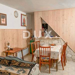 OTOK KRK, DRAGA BAŠĆANSKA - Dvije kuće u nizu s velikom okućnicom