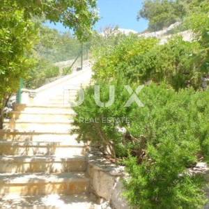 OTOK KRK - Ekskluzivna vila sa bazenom
