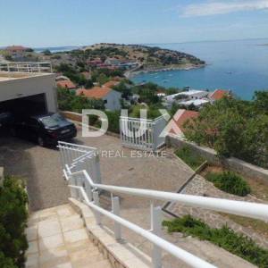 OTOK KRK - Ekskluzivna vila sa bazenom