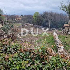 OTOK KRK, GABONJIN – Građevinsko zemljište 914 m², s prilazom i infrastrukturom u blizini, idealno za dvije kuće ili kuće za odmor!