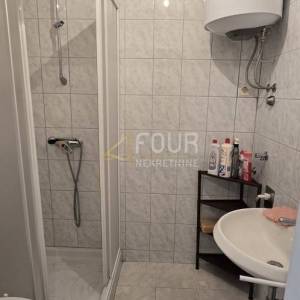 Otok Krk, grad Krk, 24.65m2, garsonijera, parkirno mjesto