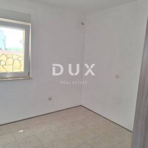 OTOK KRK, GRAD KRK - Apartman 69 m2 + okućnica 150 m2