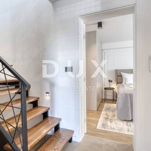 OTOK KRK, GRAD KRK – Dvoetažni apartman s okućnicom i bazenom u blizini mora