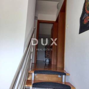 OTOK KRK, GRAD KRK - Dvoetažni apartman 4S+DB