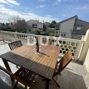 OTOK KRK, GRAD KRK - dvojna kuća na odličnoj lokaciji
