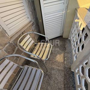 Otok Krk, grad Krk, dvojna kuća s 2 stana