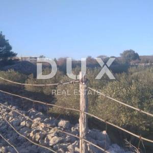 Otok Krk, grad Krk - Građevinsko zemljište s pogledom na more!