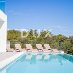 OTOK KRK, GRAD KRK (okolica) - luksuzna vila 