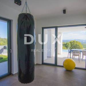 OTOK KRK, GRAD KRK (okolica) - luksuzna vila 