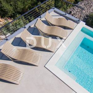 OTOK KRK, GRAD KRK (okolica) - luksuzna vila 
