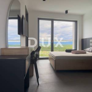 OTOK KRK, GRAD KRK (okolica) - luksuzna vila 