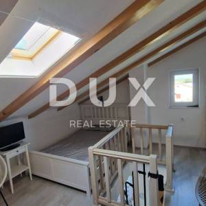 OTOK KRK, GRAD KRK (OKOLICA) - Apartman u kući sa bazenom