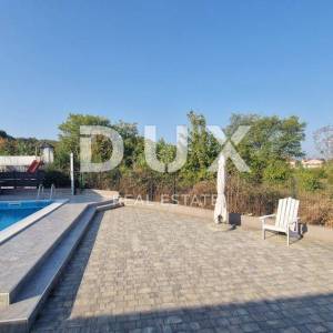 OTOK KRK, GRAD KRK (OKOLICA) - Apartman u kući sa bazenom