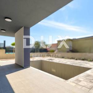 OTOK KRK, GRAD KRK (okolica) - moderna luksuzna vila s bazenom i pogledom na more
