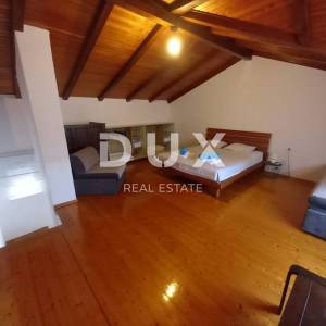 OTOK KRK, GRAD KRK (okolica) - Renovirana kuća s bazenom