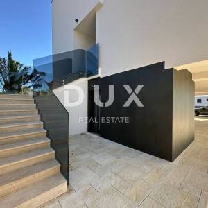 OTOK KRK, GRAD KRK - Penthouse 3S+DB sa krovnom terasom