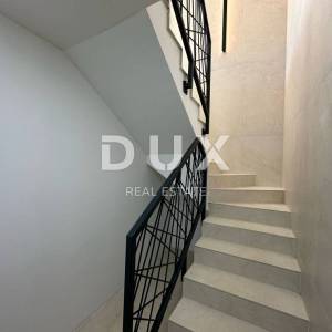 OTOK KRK, GRAD KRK - Penthouse 3S+DB sa krovnom terasom