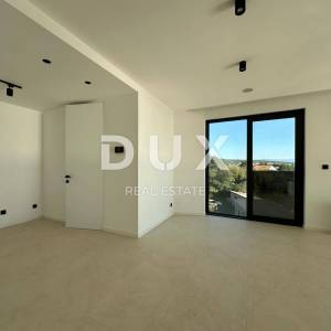 OTOK KRK, GRAD KRK - Penthouse 3S+DB sa krovnom terasom