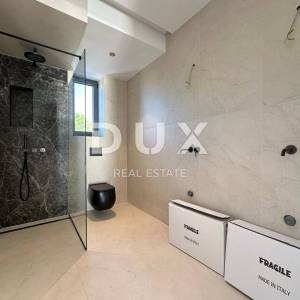 OTOK KRK, GRAD KRK - Penthouse 3S+DB sa krovnom terasom