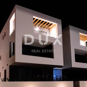 OTOK KRK, GRAD KRK - Penthouse apartman sa pogledom na more