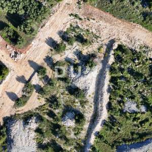 OTOK KRK, GRAD KRK - Prilika za investiciju - Građevinska parcela 650 m2 s pogledom na more