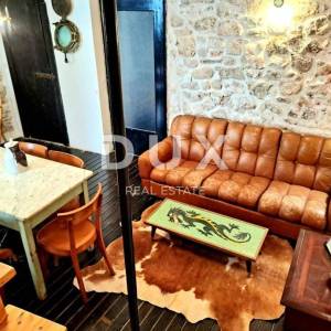 OTOK KRK, GRAD KRK - Renovirana kuća u starom gradu