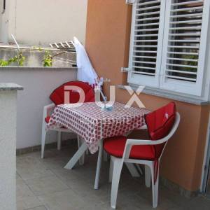 OTOK KRK, GRAD KRK - Samostojeća kuća