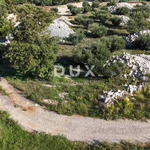 OTOK KRK, GRAD KRK - Zemljište s pogledom na more 758m2 - PRILIKA!