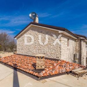Otok Krk - Kamena vila s bazenom